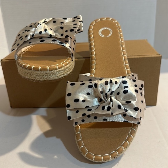 Evva Black and White Flip and Flog NEW - Picture 6 of 7